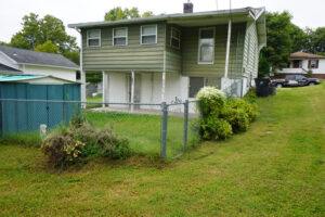 9825-olympia-st-4