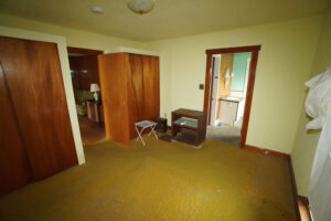 9825-olympia-st-7